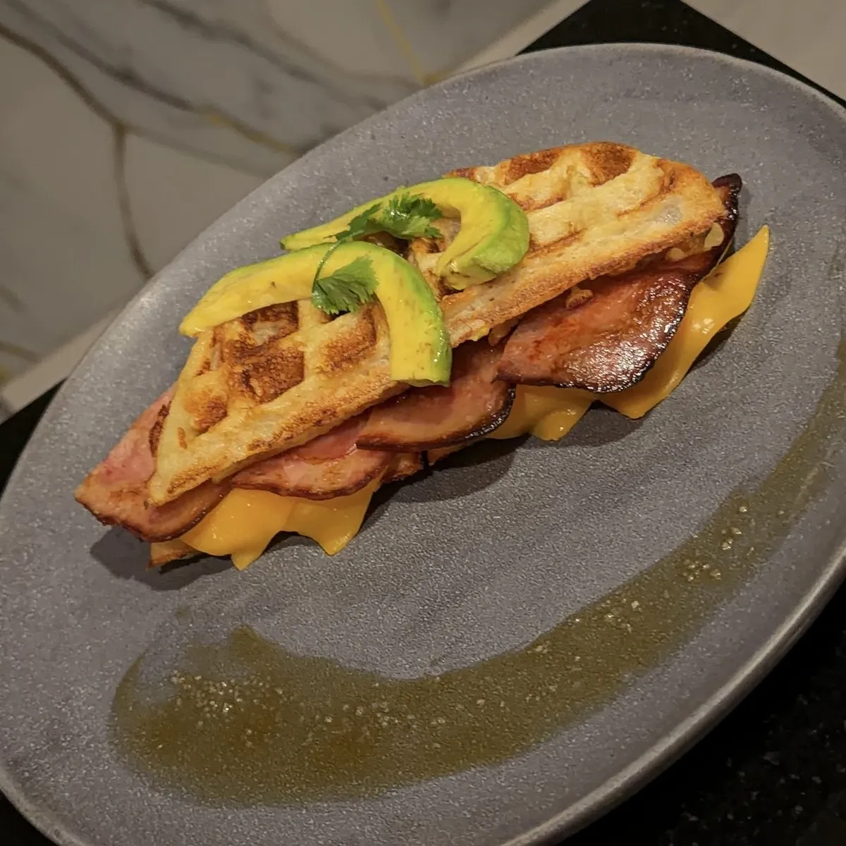 Sándwich Waffle de Buñuelo
